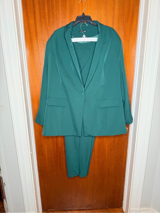 Fashion Nova Pants - Fashion Nova Hunter Green Tailored Two-Piece Suit
